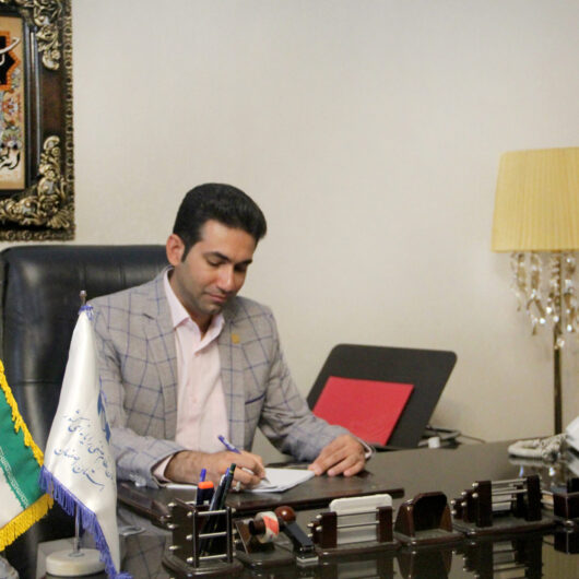 درباره حسین کاظمی